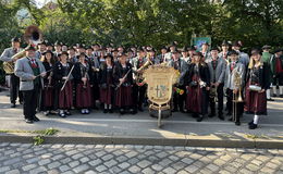 Große Ehre: Bimbacher Musikanten beim Oktoberfest in München