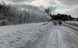 Winterdienst auf Autobahnen startet: Sicherheit hat oberste Priorität