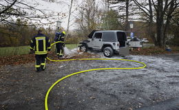 Geländewagen in Brand geraten: Feuerwehreinsatz nahe der Milseburgstube