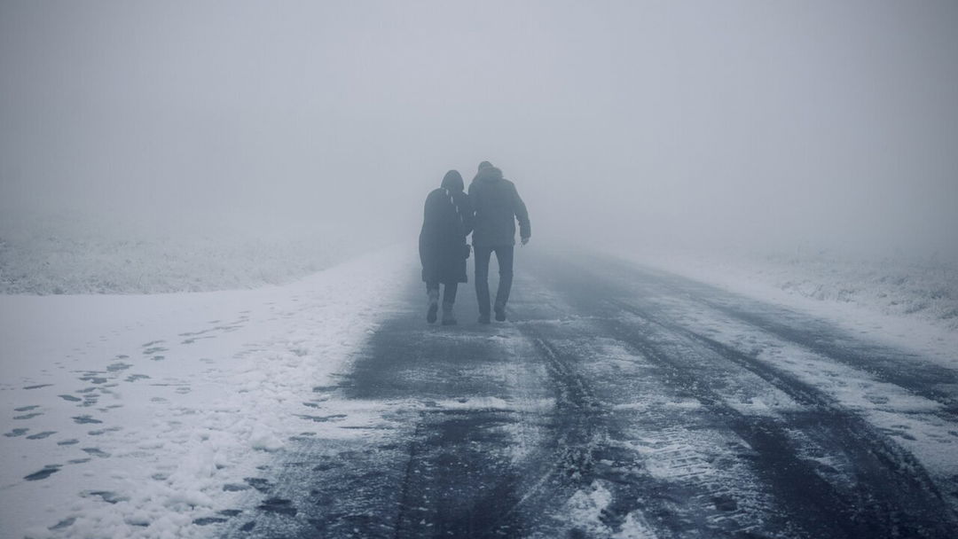 -Es-schneit-es-schneit-kommt-alle-aus-dem-Haus-