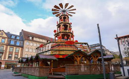 Vorfreude steigt: Weihnachtsmarkt wird aufgebaut