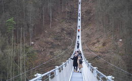 Hängebrücke nächstes Highlight: Tourismus in der Region auf dem Vormarsch