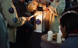 Ökumenische Aussendungsfeier des "Friedenslichtes aus Bethlehem"