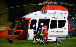 Medizinischer Notfall in Breitenbach: Hubschrauber landet auf dem Sportplatz