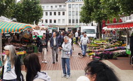 Wochenendmarkt soll die Attraktivität der Innenstadt steigern - Händlersuche