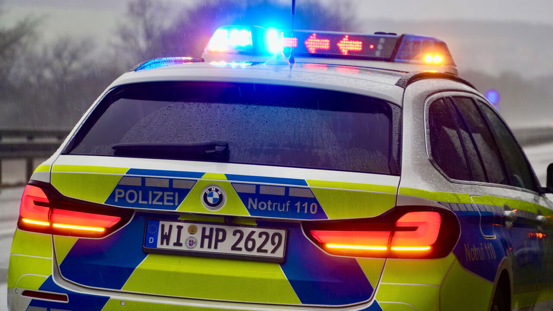 Schwerer-Unfall-auf-der-A4-bei-H-nebach-Eine-Spur-Richtung-Osten-wieder-frei