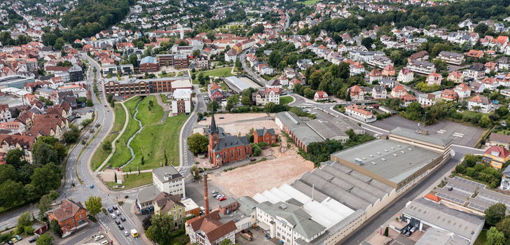 Das ehemalige Wever-Areal rund um die Kirche soll neu entwickelt werden - der Schilde-Park in Bad Hersfeld bildet dabei eine "Blau-Pause".