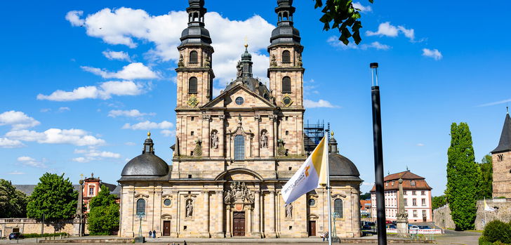 Einen Dankgottesdienst zur Wahl von Papst Leo XIV. feiert das Bistum Fulda am Mittwochabend im Fuldaer Dom.