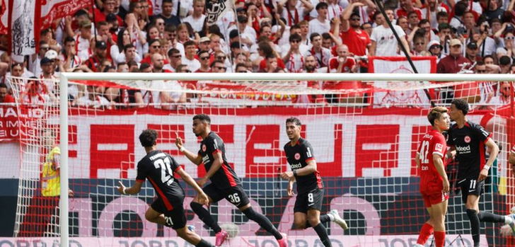 Die Adlerträger jubeln und stehen verdient in der Champions League.