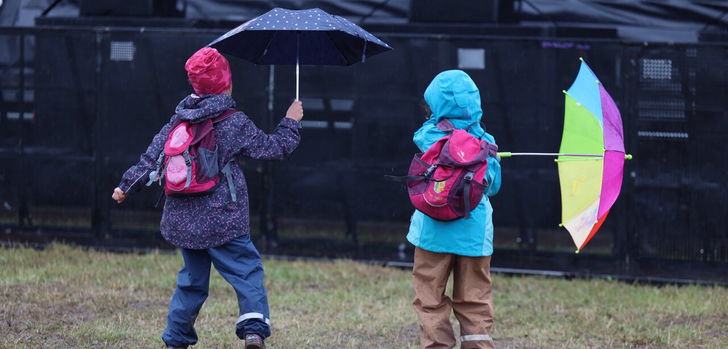Es ist die Jahreszeit der Kulturevents - so steht in Fulda ab Donnerstag etwa das Stadtfest an, in Wächtersbach (Main-Kinzig-Kreis) eine Megamesse und viele weitere Events in der gesamten Region. Während der Himmel zum Wochenstart noch blau und nur mit vereinzelten Wolken ins Freie lockt, sieht die Prognose für das Wochenende weniger rosig aus.