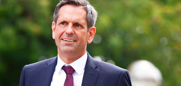 Olaf Lies übernimmt das Amt des Ministerpräsidenten vom langjährigen Regierungschef Stephan Weil.