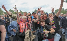 Ein voller Erfolg: Fulminanter Festival-Start mit 80er & 90er-Party