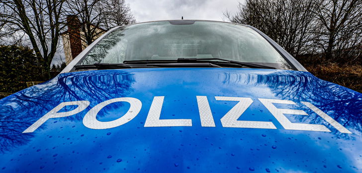 Polizeibeamte haben am späten Montagabend einen mutmaßlichen Falschfahrer aus dem Verkehr gezogen.