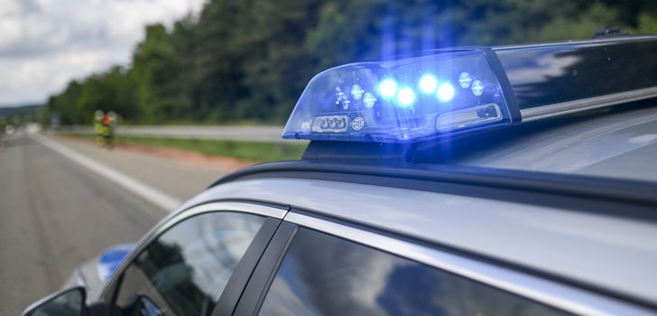 Crash auf der A7 bei Neuenstein kurz vor der Anschlussstelle Bad Hersfeld West: Die Rettungsleitstelle alarmierte am Mittwochabend gegen 18 Uhr die Retter.