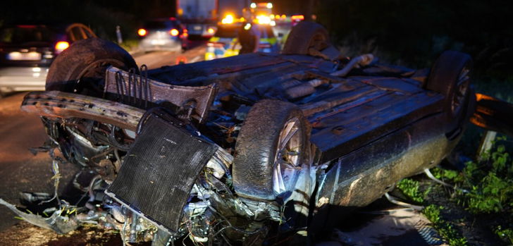 Wie es aussieht, wenn das Glück auf deiner Seite ist, zeigte eindrucksvoll der Unfall eines 21-jährigen Fahrers in Neuenstein-Gittersdorf (Landkreis Hersfeld-Rotenburg).