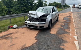 Auf der A5: Unfall zwischen zwei Pkw