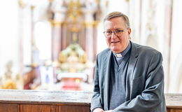 Fronleichnam - "Ich bin Stadtpfarrer Stefan Buß aus Fulda!"