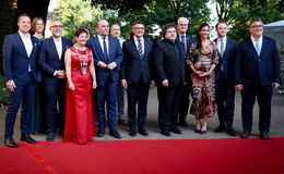 Stars und Sternchen zeigen sich auf dem Roten Teppich der Festspiele