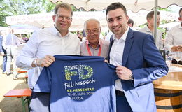 Traditionelles Spitzenpolitiker-Treffen im Hessentags-Weindorf