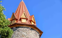 Es geht voran: Neuer "Helm" ist endlich auf dem Hexenturm