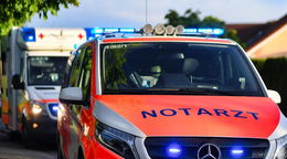 Badeausflug endet tödlich: Feuerwehr birgt leblosen Körper aus dem See
