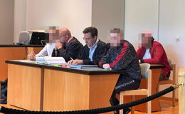 Eifersucht im Herzen und Waffe in der Hand: Brutales Trio überfällt Opfer