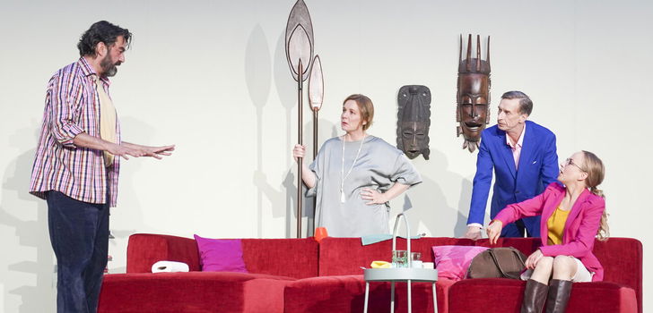 Mit der Premiere von Rezas Erfolgsstück "Der Gott des Gemetzels" war also alles angerichtet für einen höchst unterhaltsamen Abend in Schloss Eichhof.