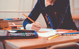 Hitzefrei vor den Sommerferien? Was an hessischen Schulen gilt