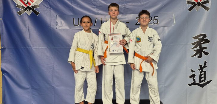 Die jungen Judoka des 1. Fuldaer JC können sich über einen Vizemeistertitel und eine Bronzemedaille freuen.