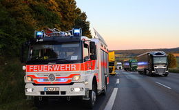 Höhe Pommer: Lkw-Panne auf der A7 - Feuerwehr vor Ort