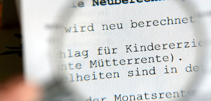 Die ausgeweitete Mütterrente soll ab 2027 gezahlt werden - notfalls rückwirkend, wenn sie technisch erst später eingeführt werden kann.