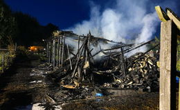 Am Donnerstagabend: Vollbrand einer Gartenhütte in Bernsfeld