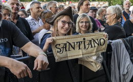Stimmung auf dem Höhepunkt: Santiano heizt die Domstadt ein
