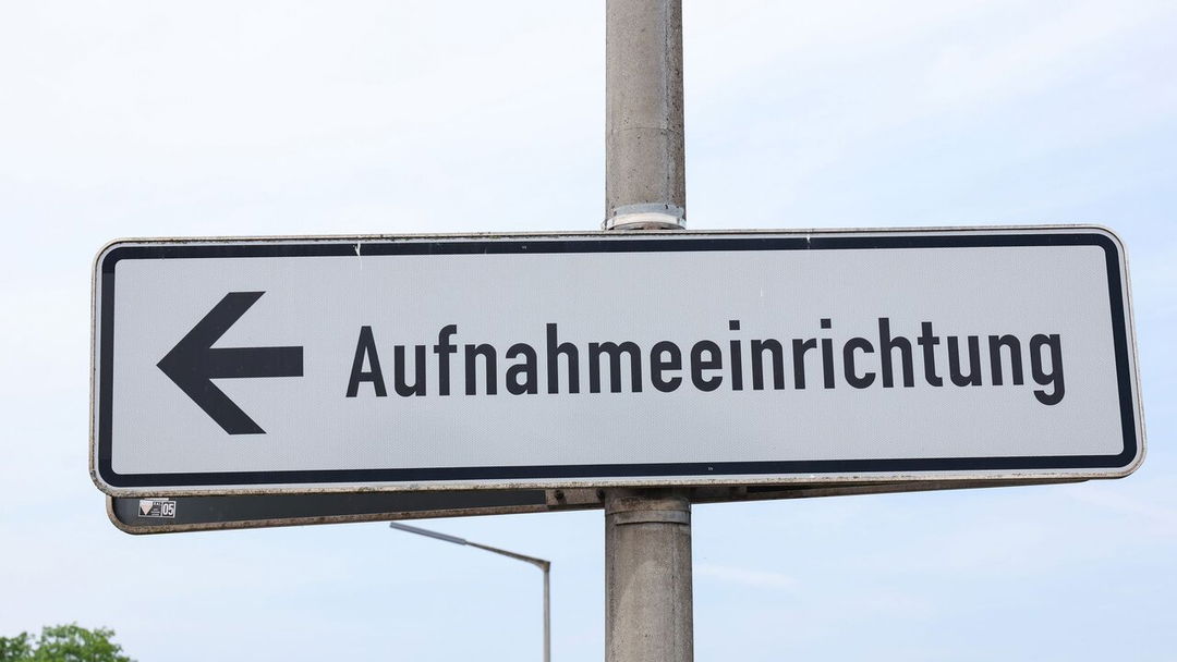 Deutlich-weniger-Asyl-Erstantr-ge-im-ersten-Halbjahr