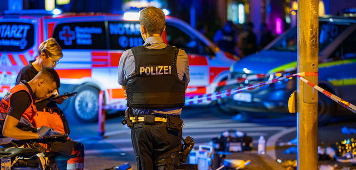 Ein Toter, zwei Schwerverletzte sind die schreckliche Bilanz eines Unfalls im Frankfurter Stadtteil Gallus