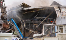 Nach Brand der Fischmarkt-Lagerhalle: Technischer Defekt wohl Ursache