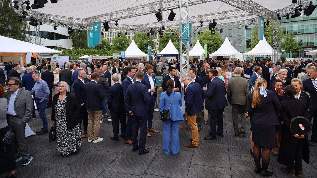 Hessenfest in Berlin: Kanzler Merz bestätigt seine Teilnahme – Netzwerk, Kultur und hessische Spezialitäten!