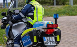 Verfolgungsjagd nach Motor-Cross-Stunt: 19-Jähriger verdächtigt