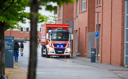 Feuerwehr in der Marquardstraße - Brand in Müllbehälter von Fahrzeug