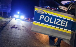 Vollsperrung der A70: Tanklastzug gerät in Brand - Auffahrunfall auf Gegenspur